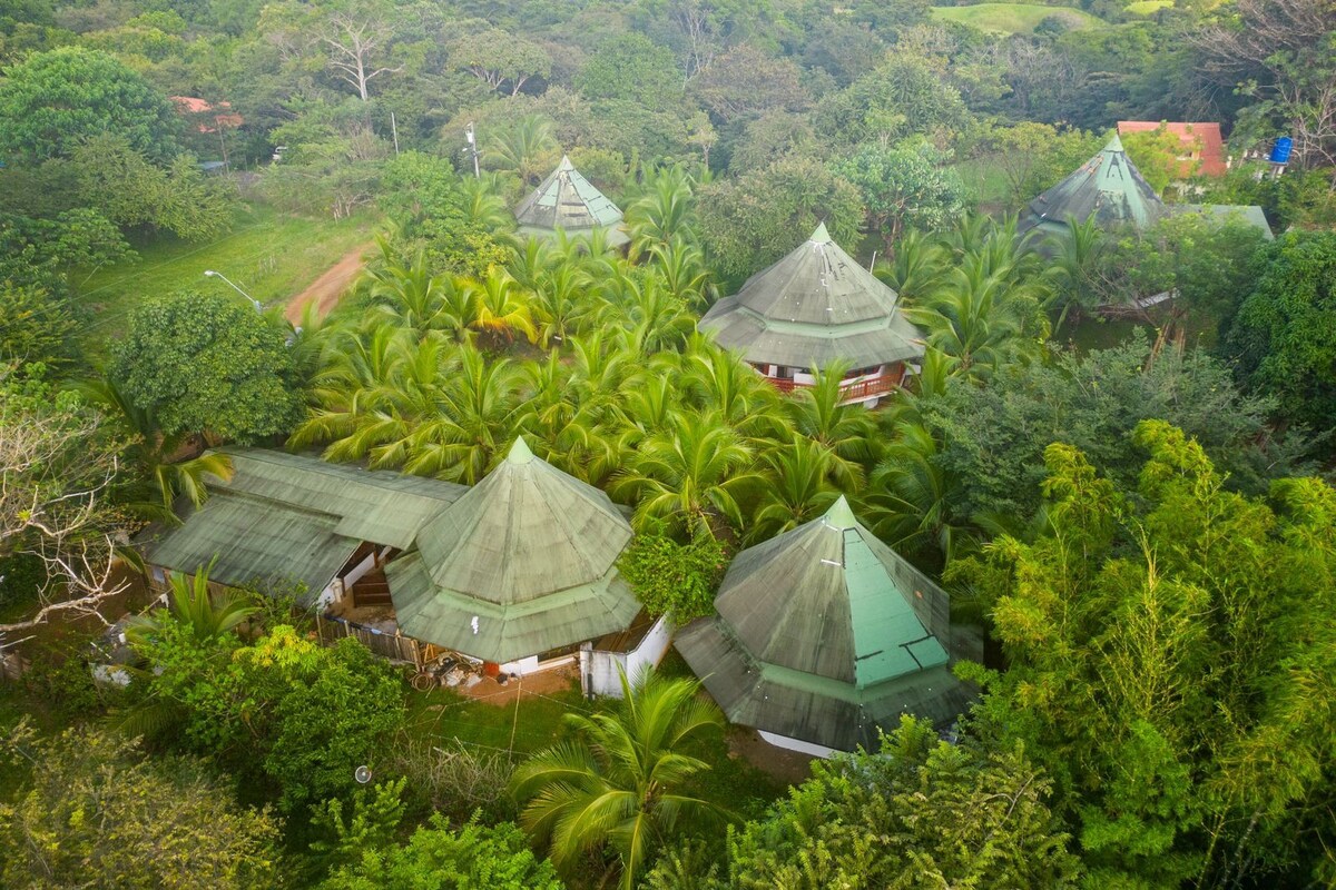 Ecolodge Deseo Bamboo casa deluxe