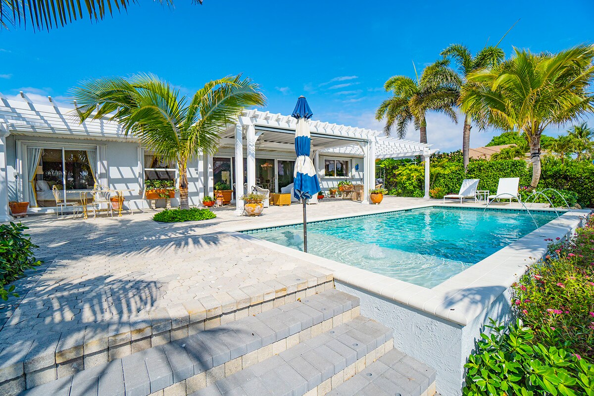 Intracoastal Waterfront Delray Home w/Boat Dock