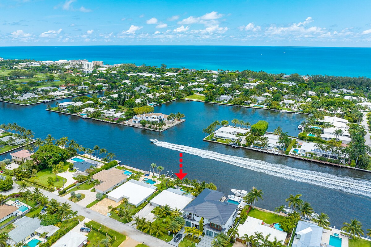 Intracoastal Waterfront Delray Home w/Boat Dock