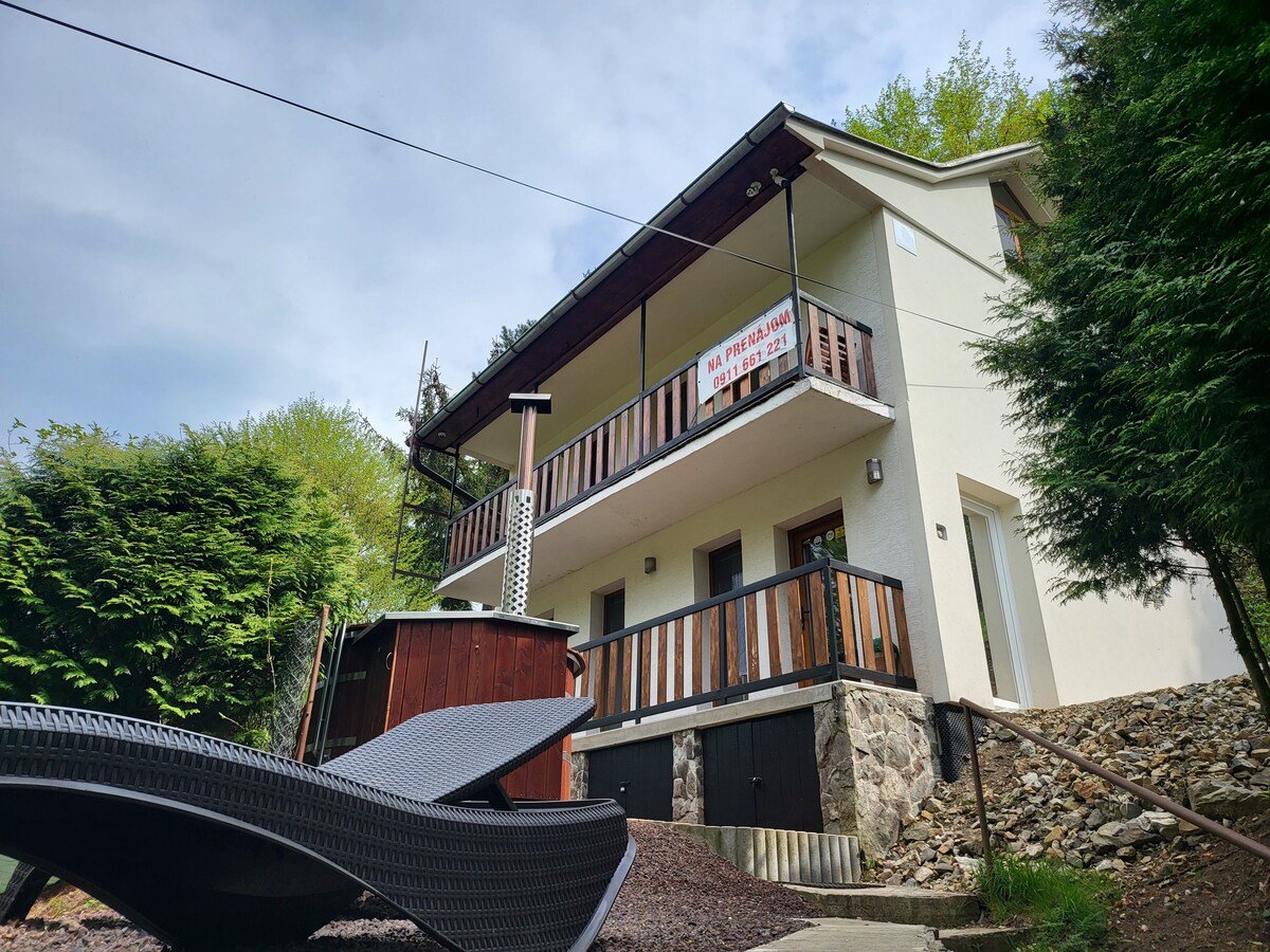 Chalet Ve ⁕ ké Uherce