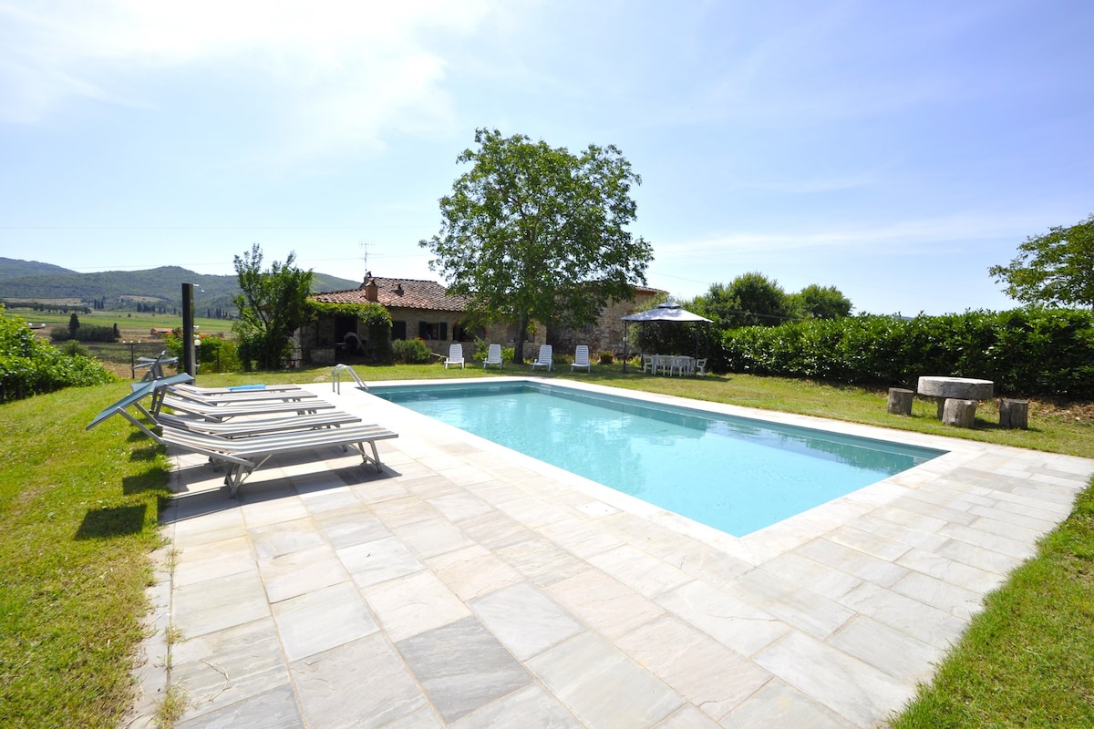 Villa Scerfia - With pool near Pergine Valdarno