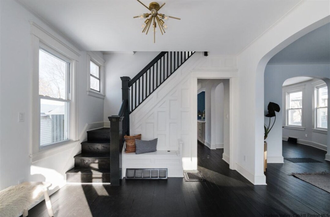 Beautifully Renovated Charmer in Mid Kingston