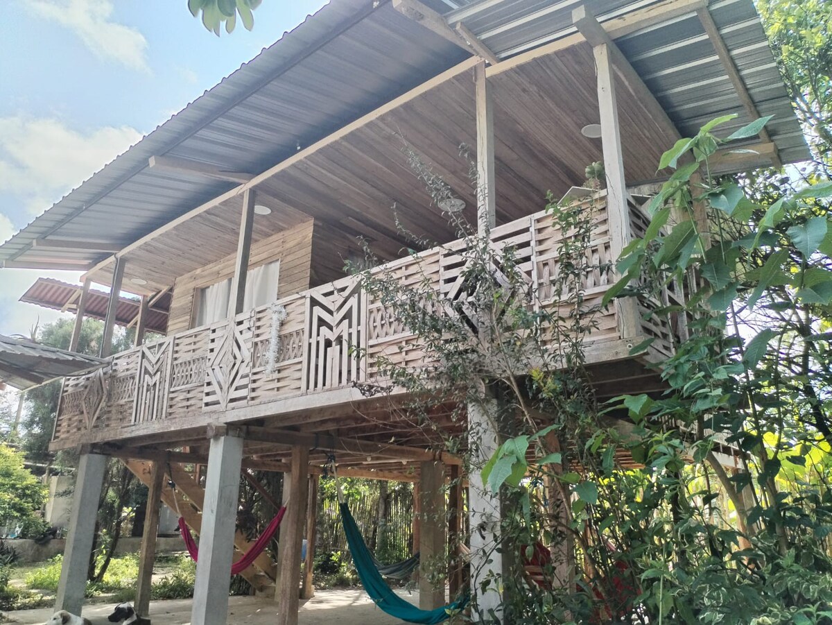 AquaVista Cabin
