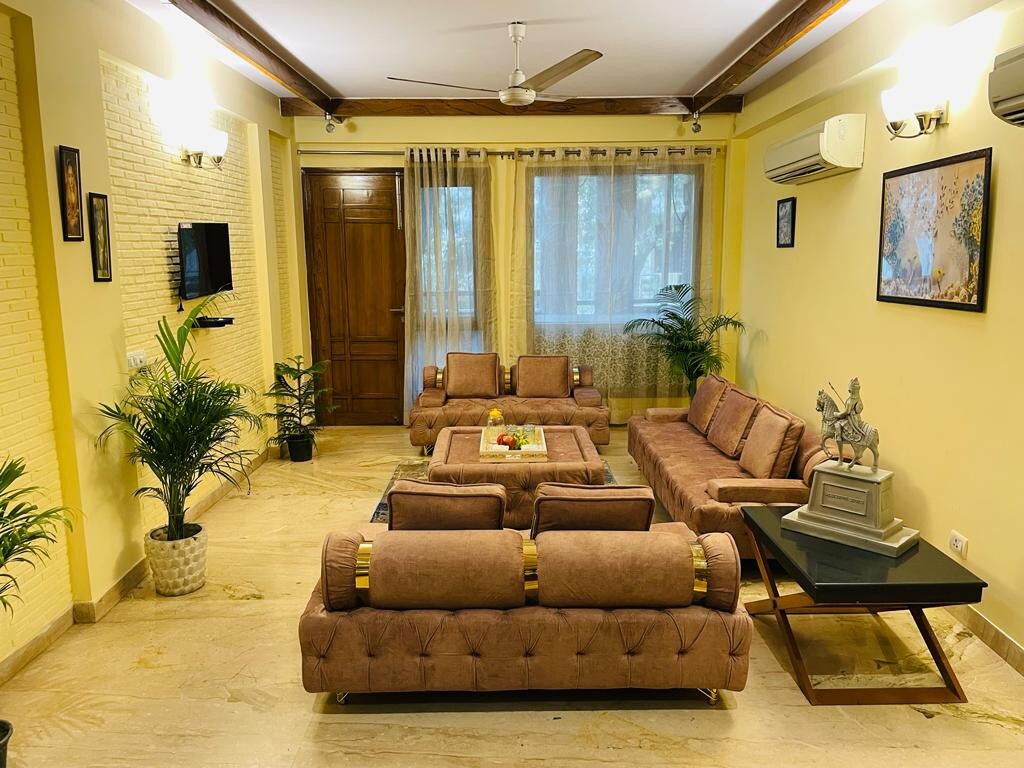 Divine India Service Apartment