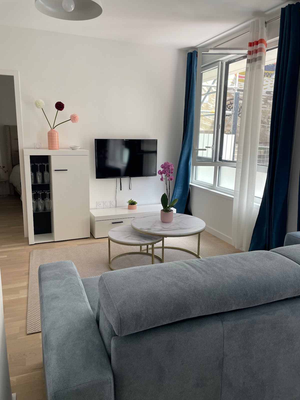 Chez Hélène T2 à Nantes Centre + Parking privé