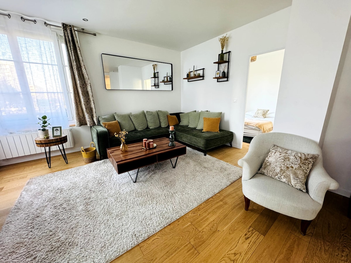 Bel appartement rénové Quai Hamelin