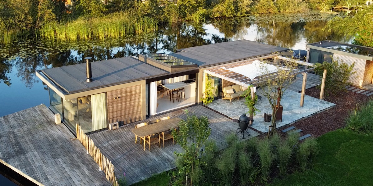 Unieke design watervilla midden in de natuur