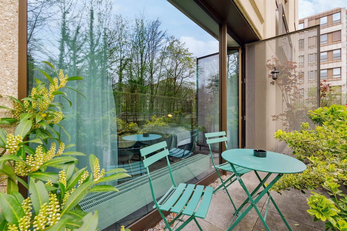 limehome Munich Fritz-Erler Str. | Suite + terrace