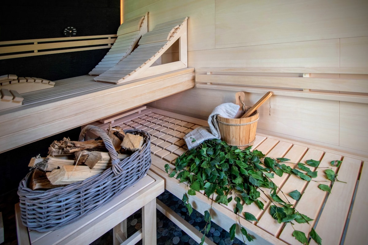 ZEN & HEAT Wellness-Apartment mit Holzofensauna