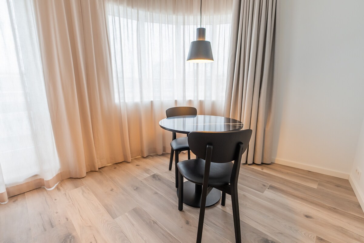 Hlemmur Suites - Deluxe three bedroom apartment