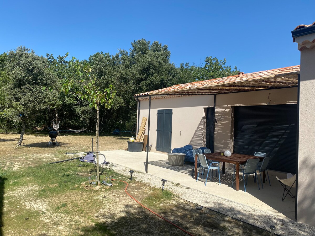 new: Maison Neuve 3 ch 6 pers à Grignan centre