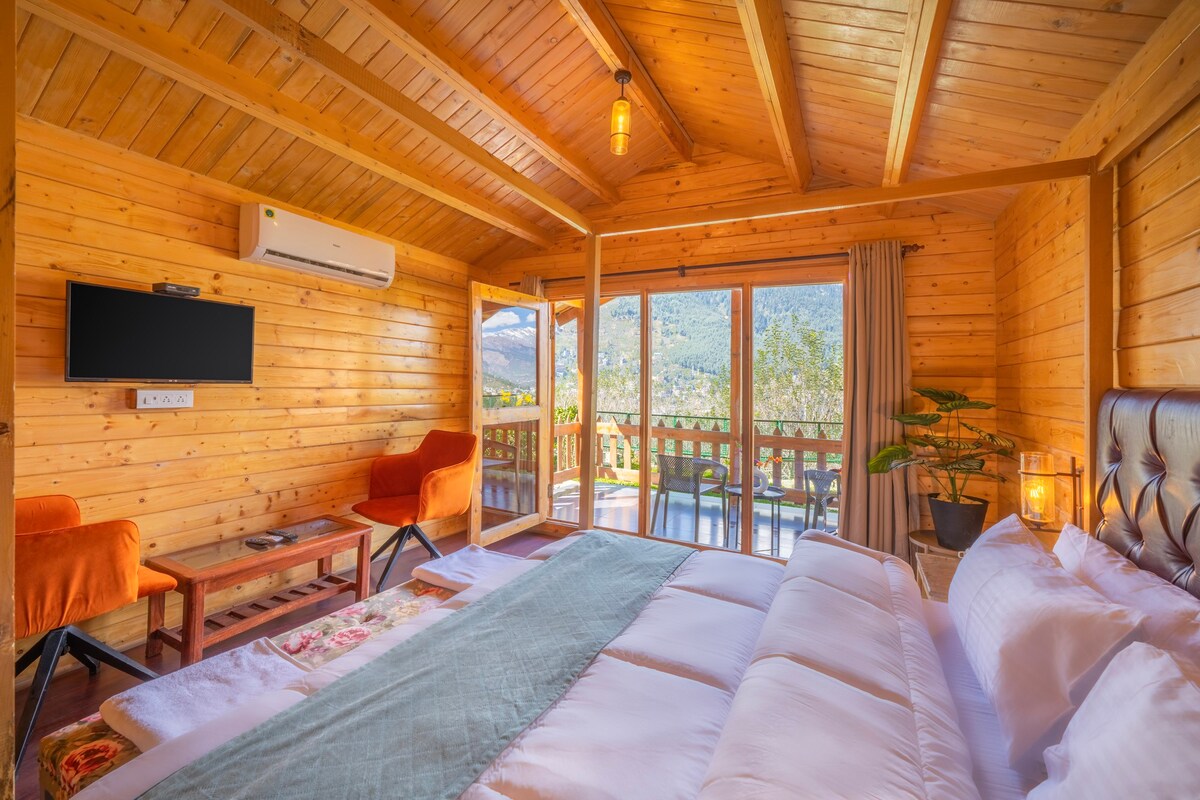 Alpine Cottage | Balcony | Mountain Vista | Manali