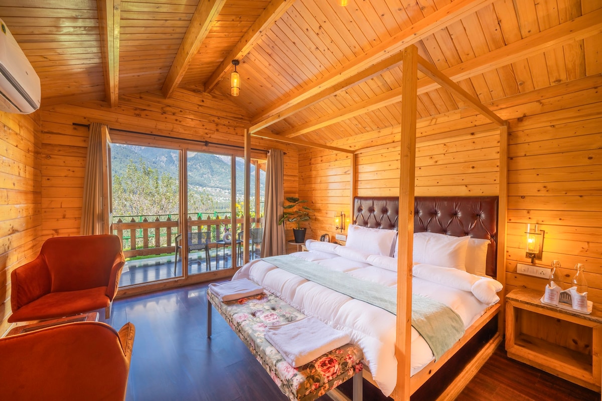 Alpine Cottage | Balcony | Mountain Vista | Manali