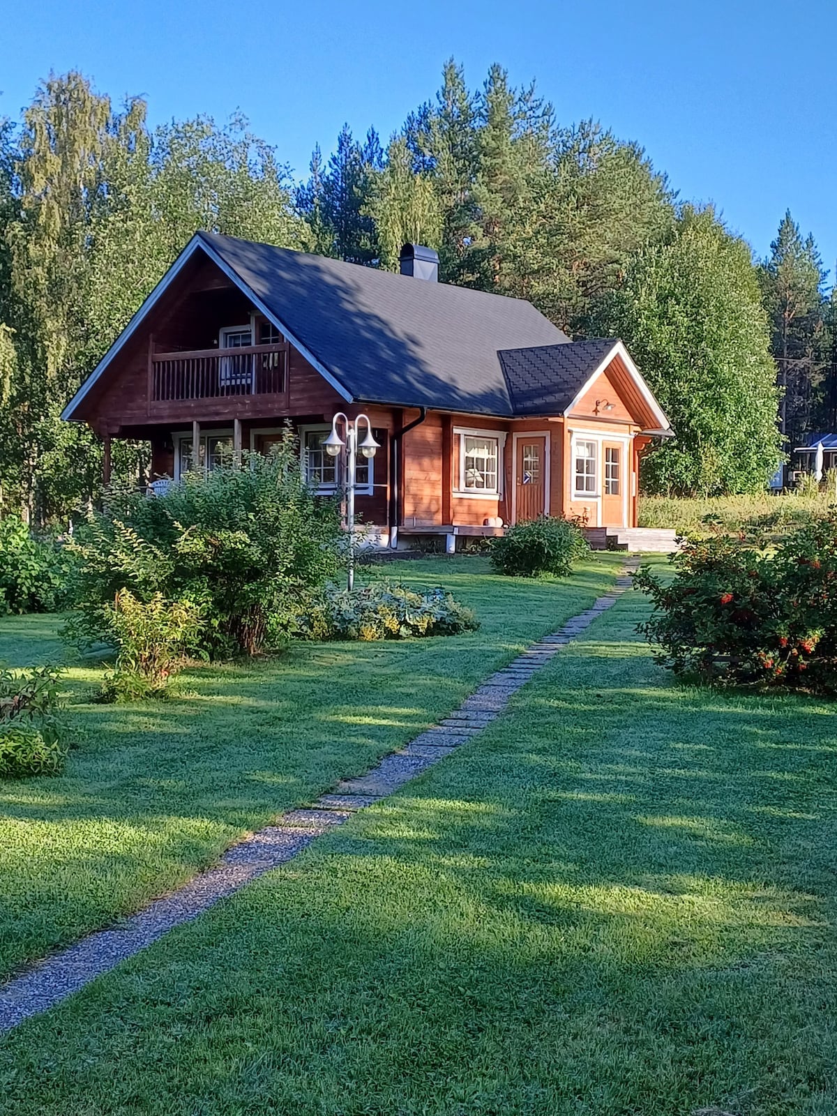 Trevlig hus i Polcirkelbyn