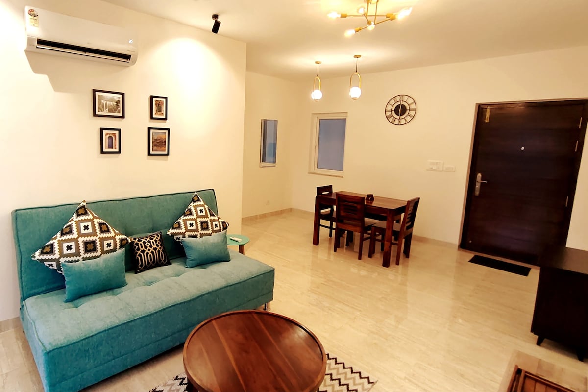 Entire Cozy 2 bedroom apartment by Da Alohas