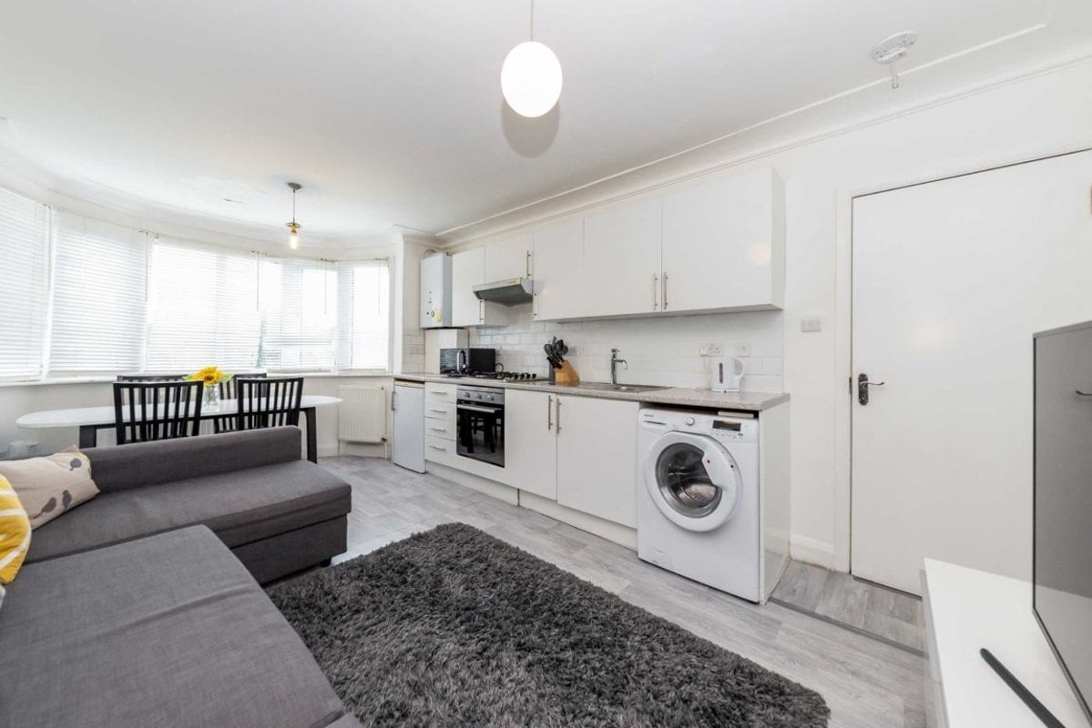 One bedroom flat opposite Brent Cross station