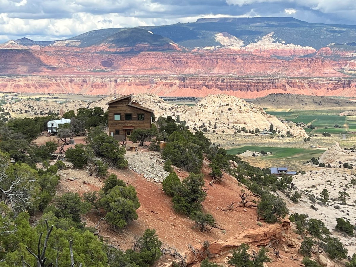 Teasdale Plateau Capitol Reef