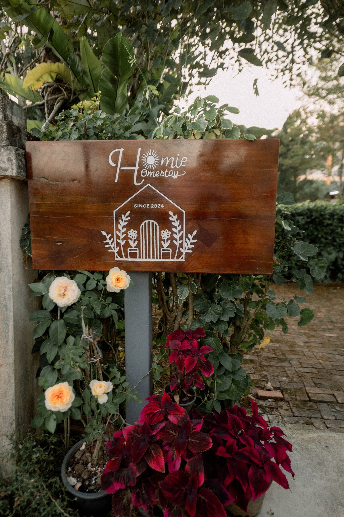 Homie Homestay ( 2 bedrooms and 2 living rooms)