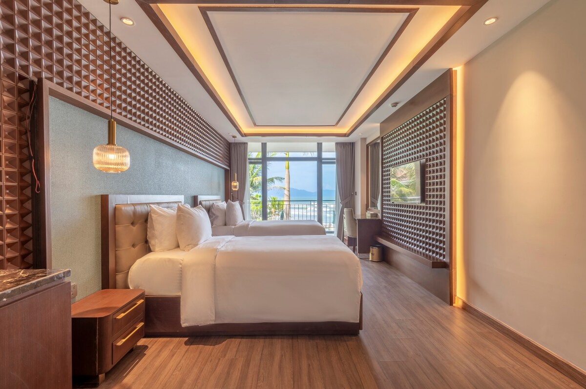 Sapphire Villa 3 Bedroom  Koi Resort