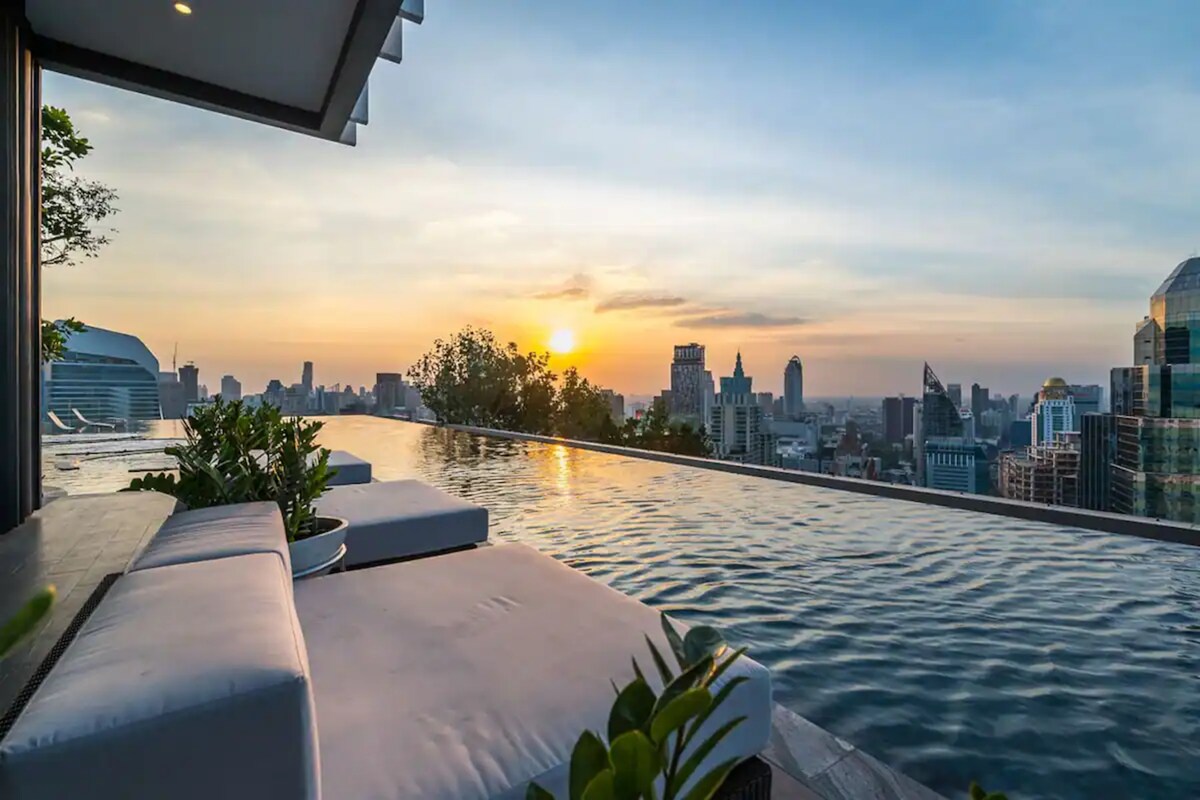 Luxury Studio Ploenchit-
Chidlom-Siam W/ Sky Pool