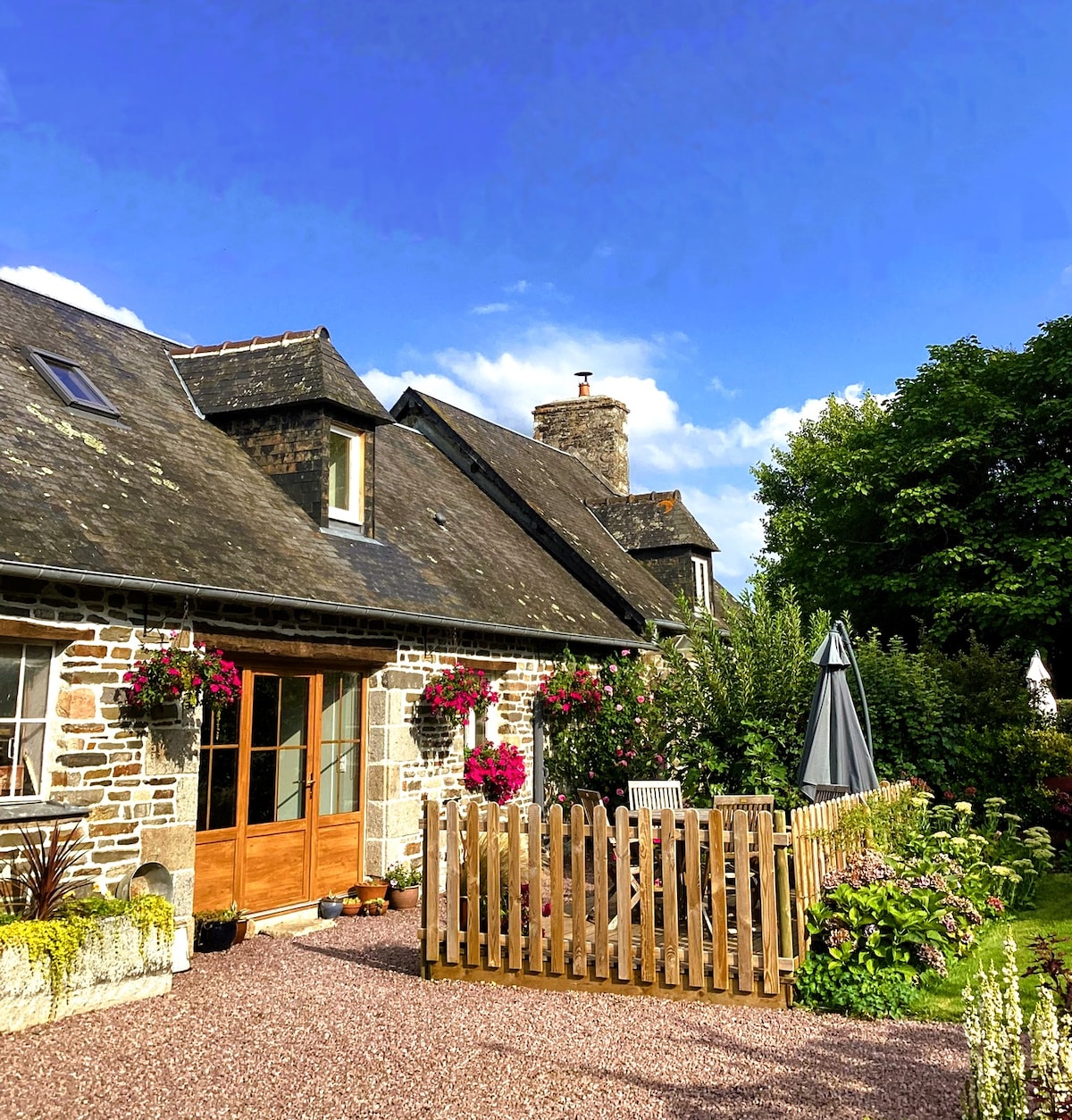 Stunning Cottage in the Centre of Lower Normandy.