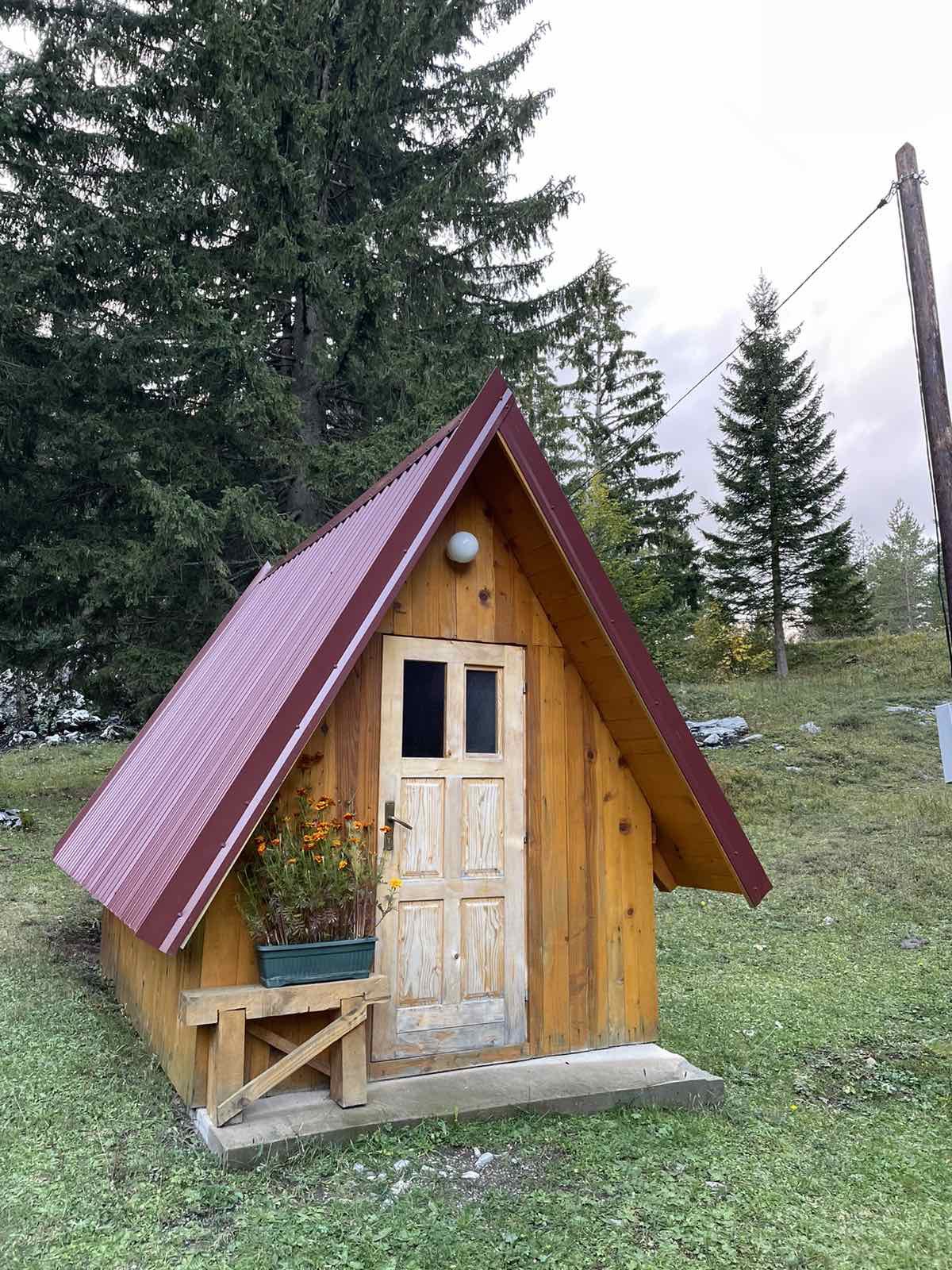 Camp Zabojsko lake - Cottage 2 (double bed)