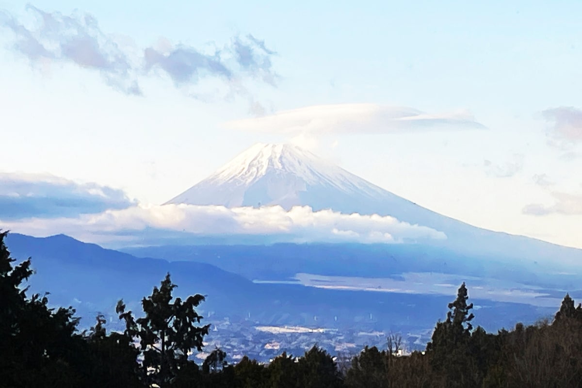 5名～15名用　富士山を望むログハウス　BBQ可　カラオケ付き