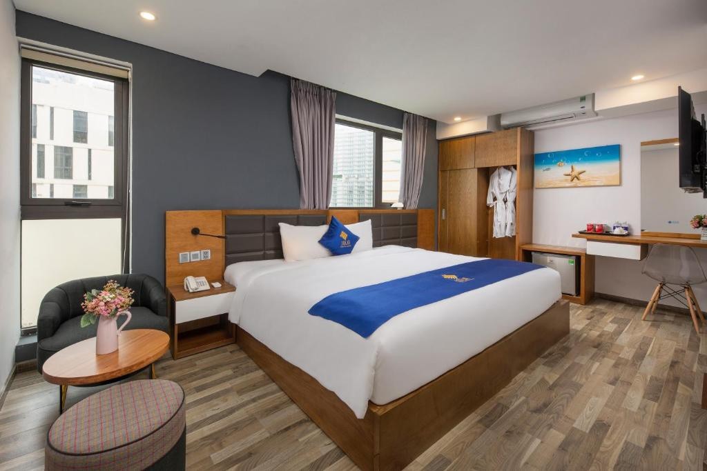 Jolia Hotel Danang Beach 21 - King Bed City View