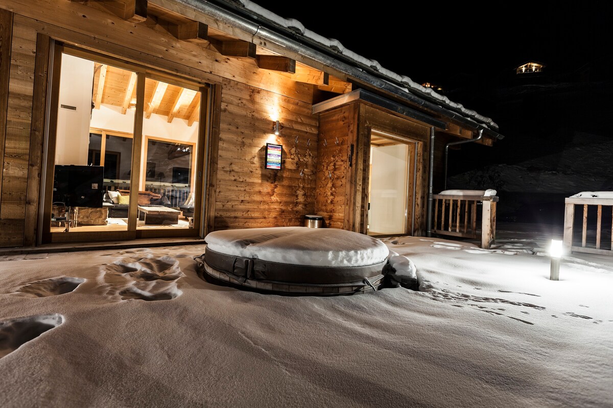 Chalet L'Ours by Swiss Alps Village