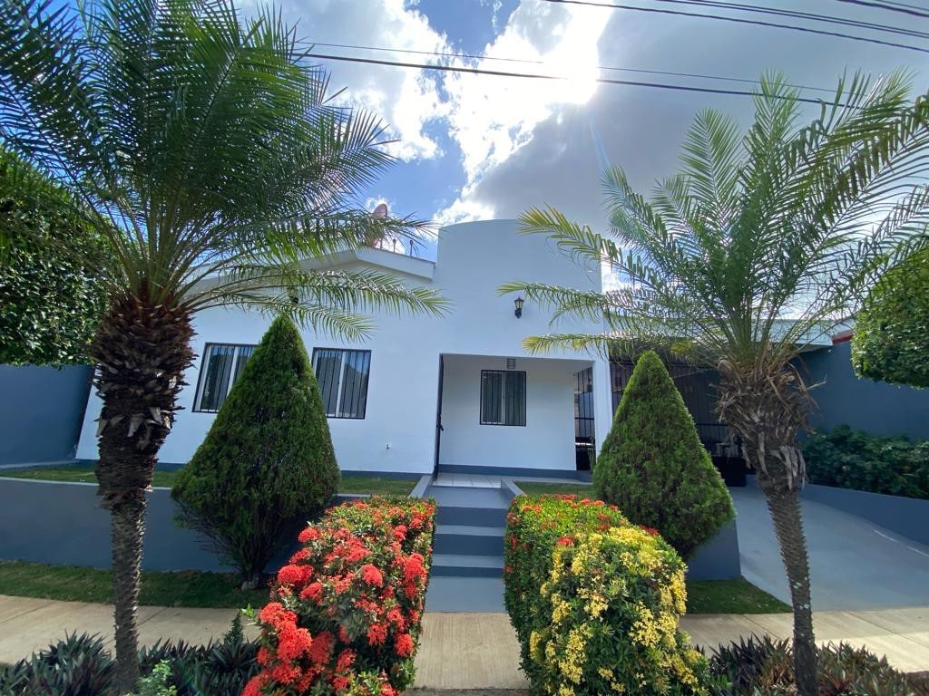 Casa Mayales, Resid en Managua