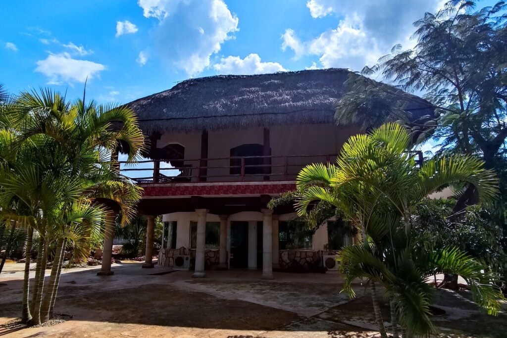 A la carte breakfast, 15 minutes from Chichen Itza