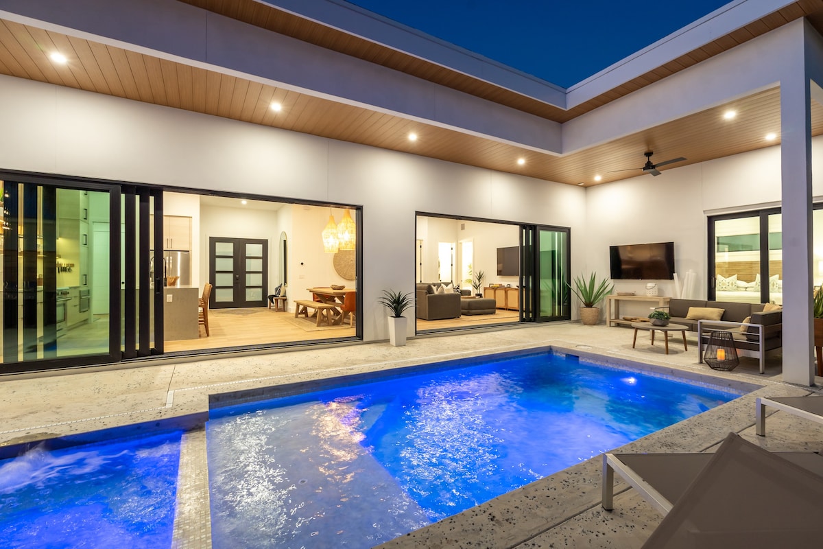 Brand New Listing   Luxe Palma Beach House