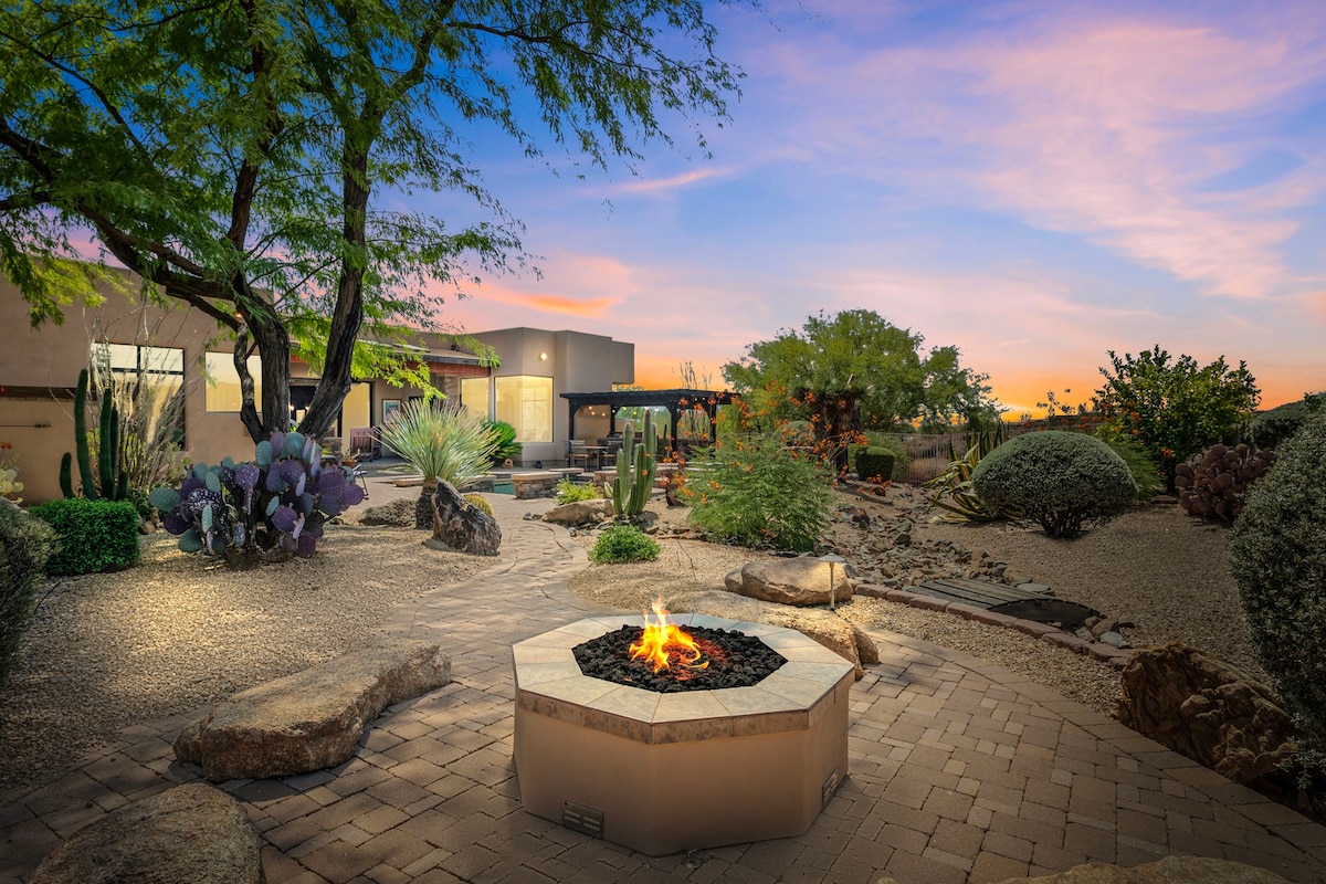Gorgeous Desert Home W/ Backyard Oasis!