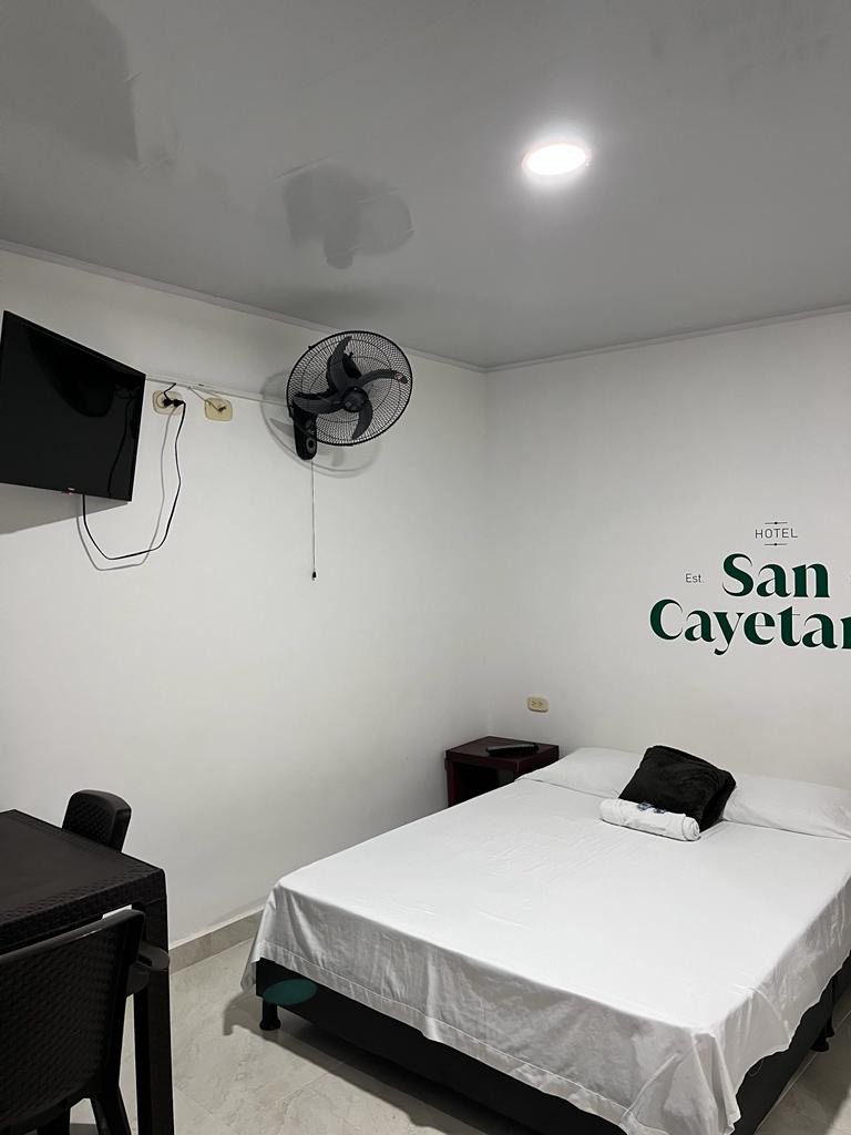 Hotel San Cayetano.