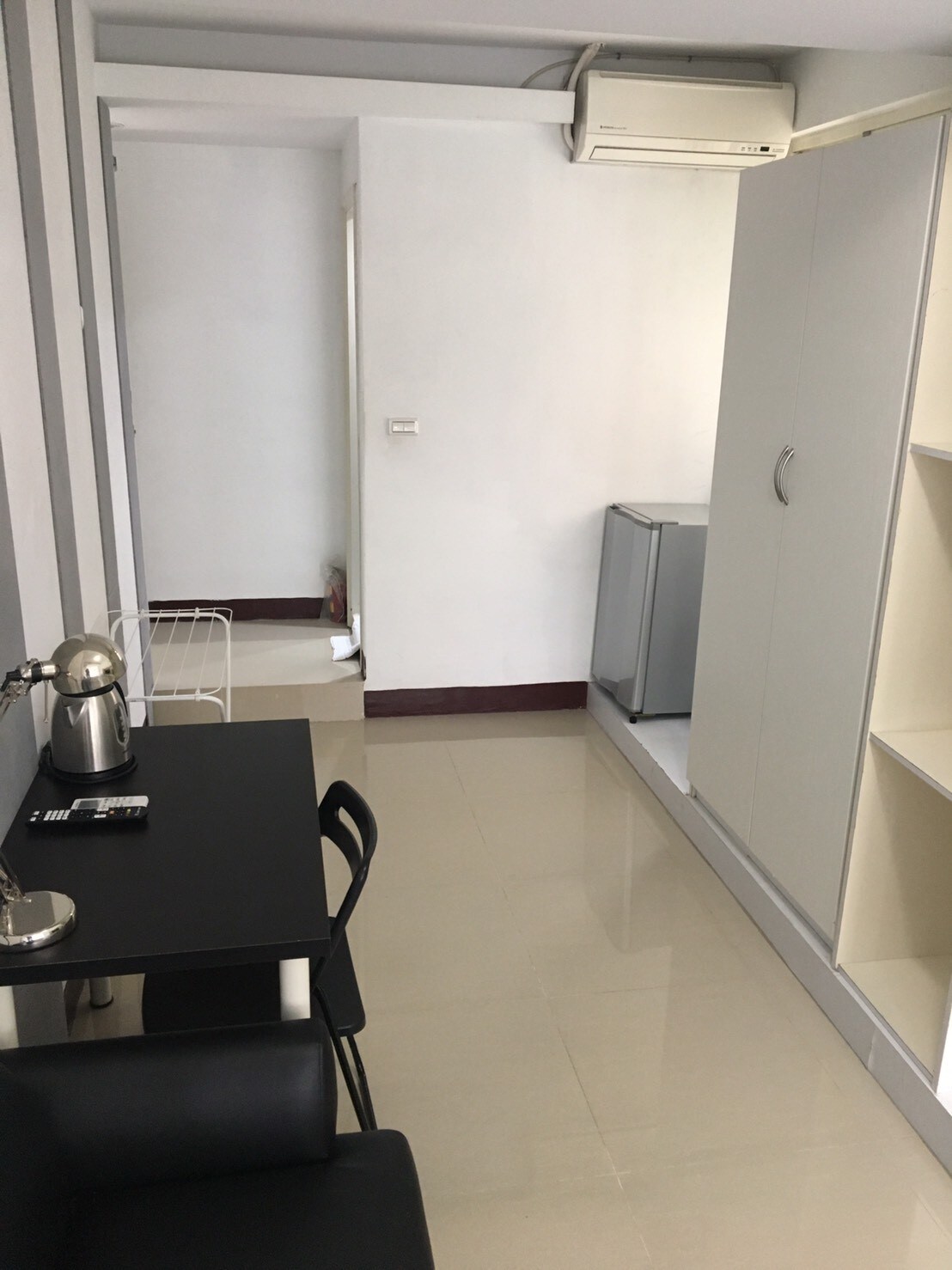 松山機場 Near MRT 3mins/一張大床 double room