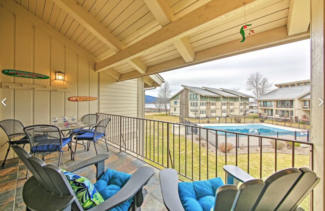 Lakefront condo in Sandpoint