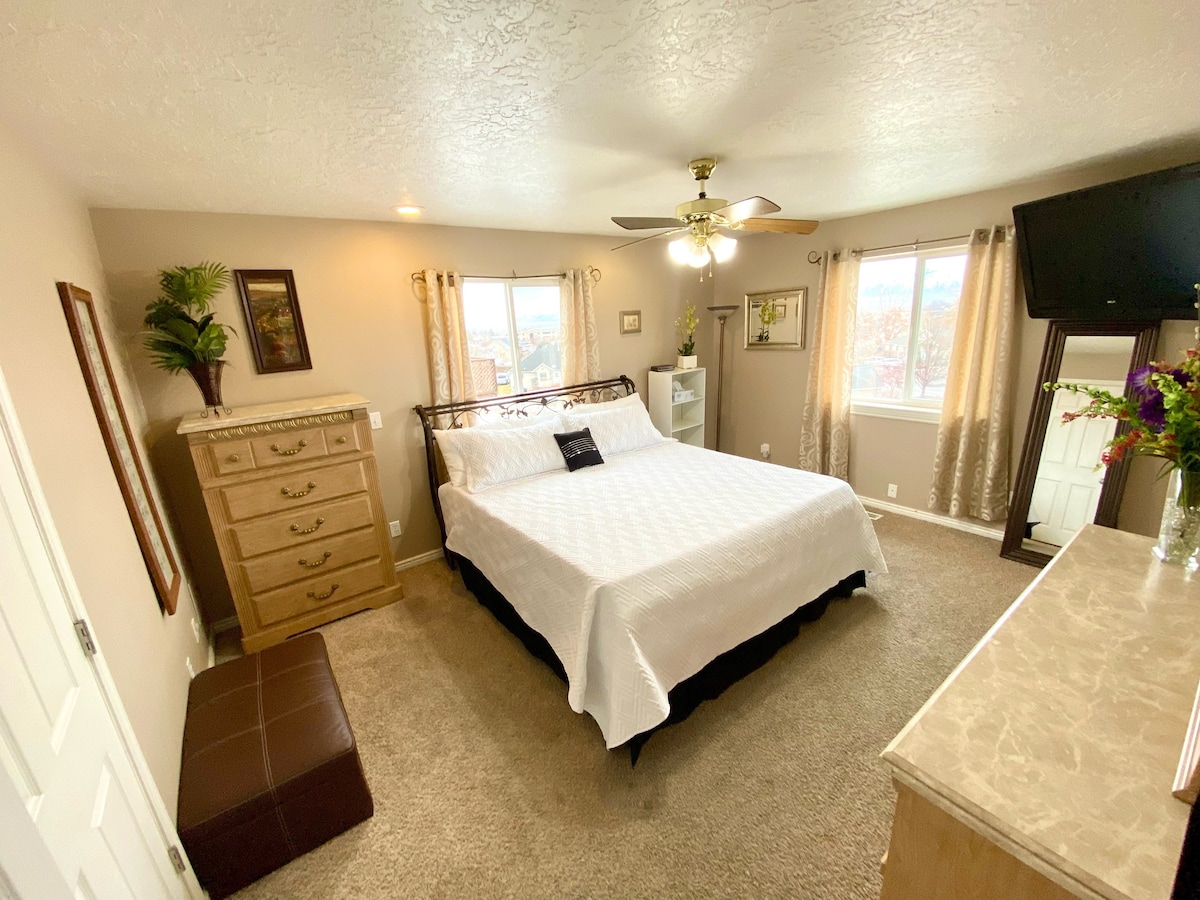 Mnt. View Retreat - Sleeps 20, Perfect for groups