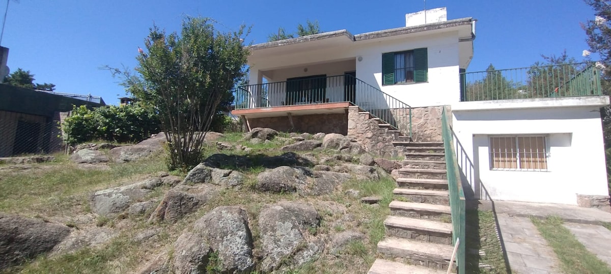 Hermosa casa frente al río