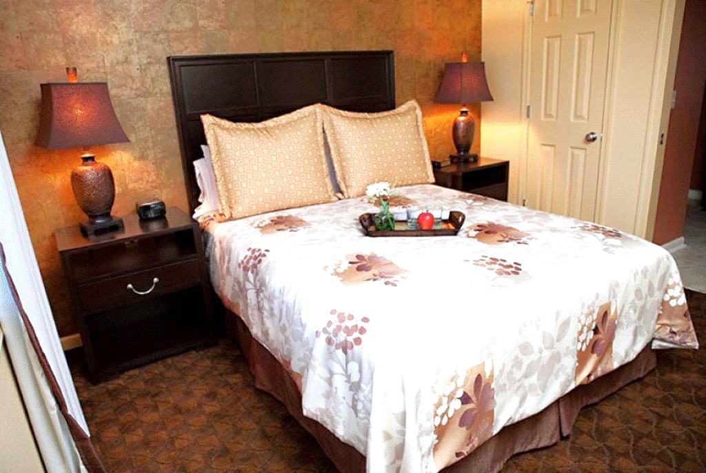 2Bdr Williamsburg Luxury Retreat Sleeps 6b