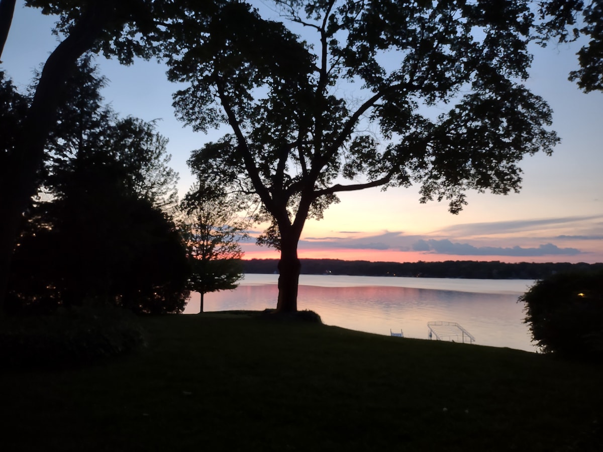 Enjoy Lake life on Delavan Lake