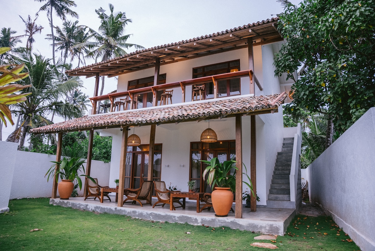 Beach Front Villa, Abhaya Villas