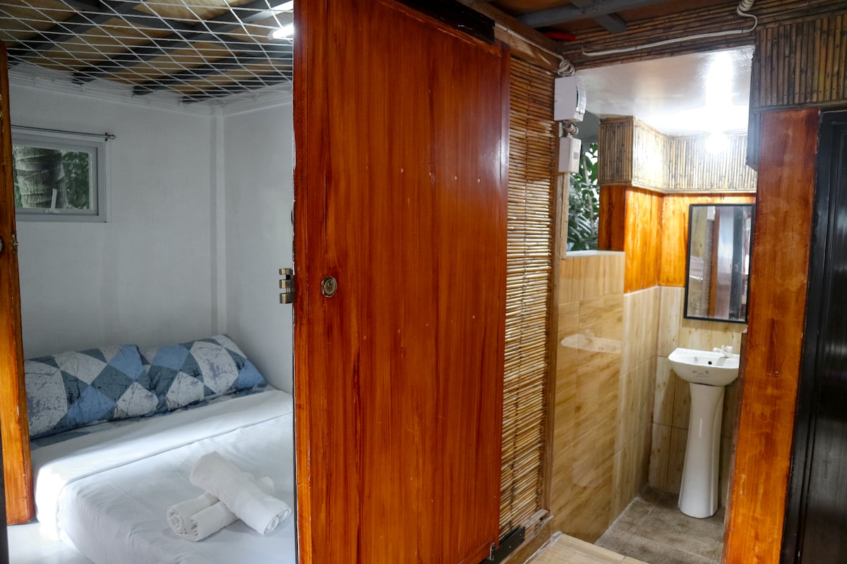 Costiera Hometel ：标准客房4 ，带泳池+按摩浴缸