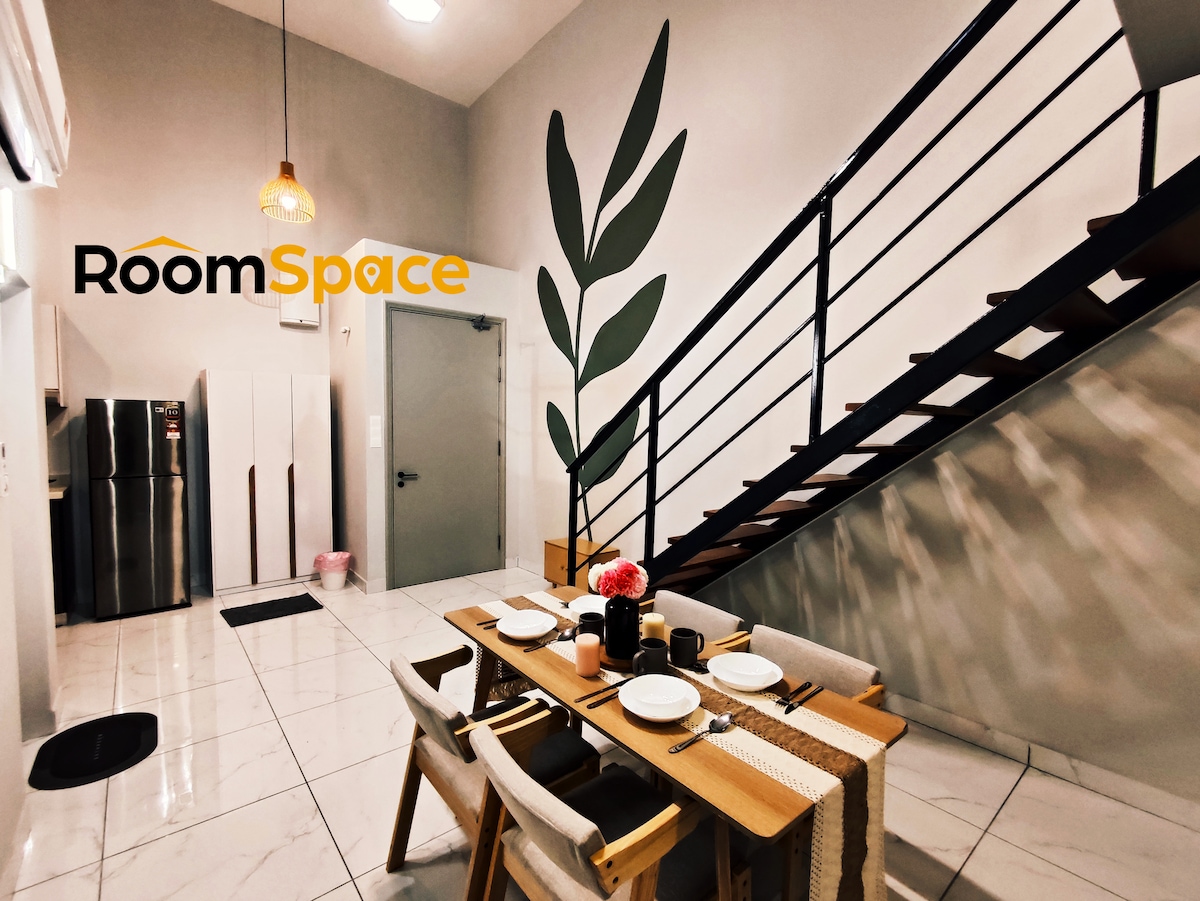 5Pax Minimalist Cozy Loft Cheras KL