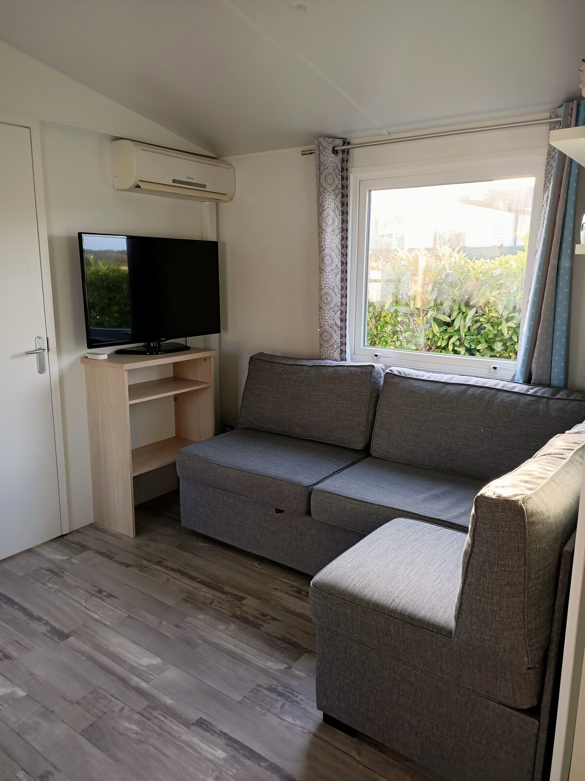 Superbe Mobil home Neuf  2 Chambres  Climatisé