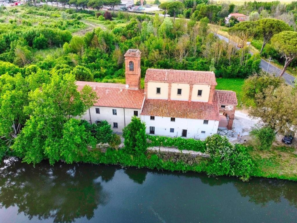 Il Casale Toscano Pisa ：带独立卫生间的房间