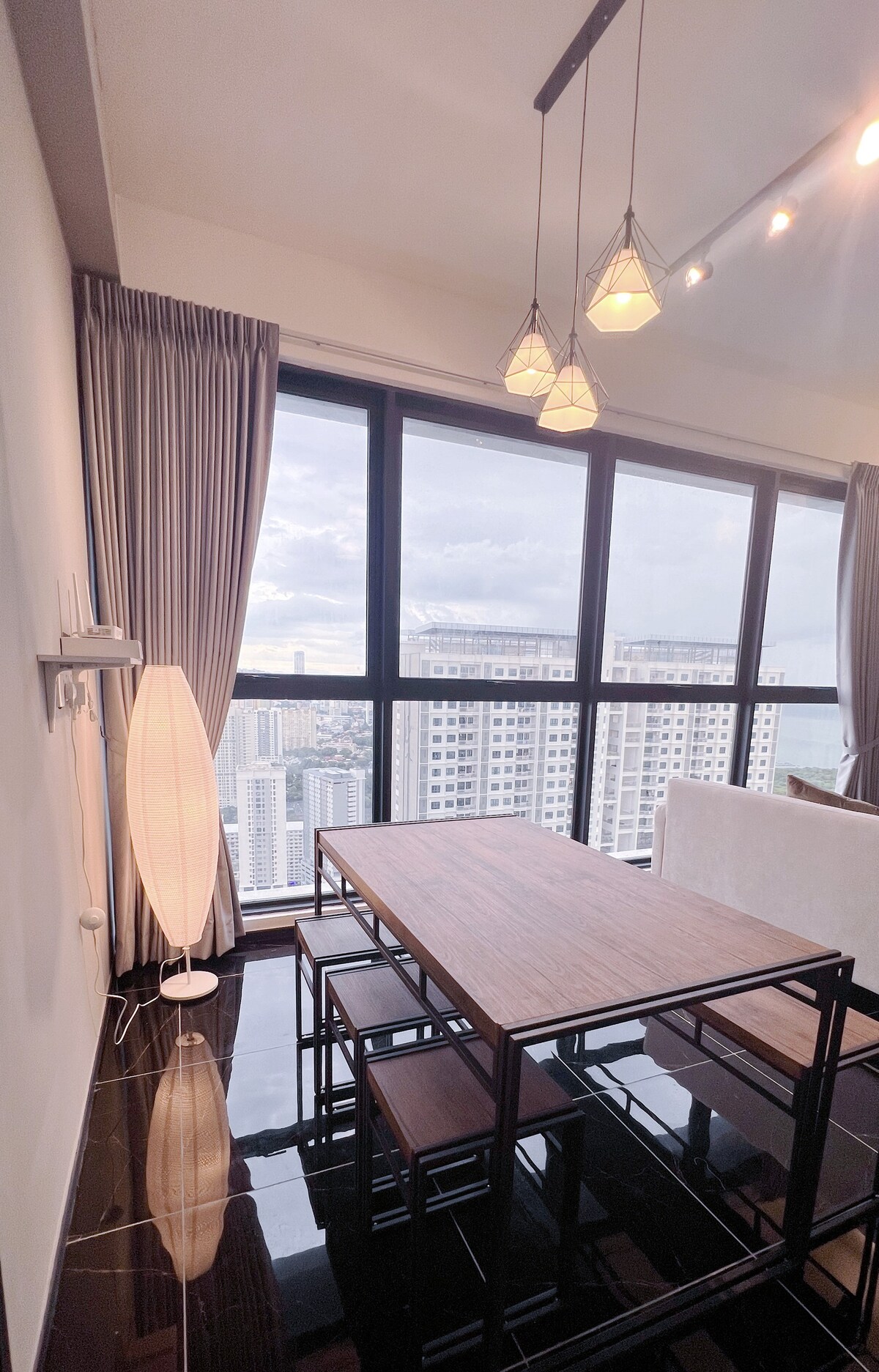 TopFloor @ UrbanSuites # CityView