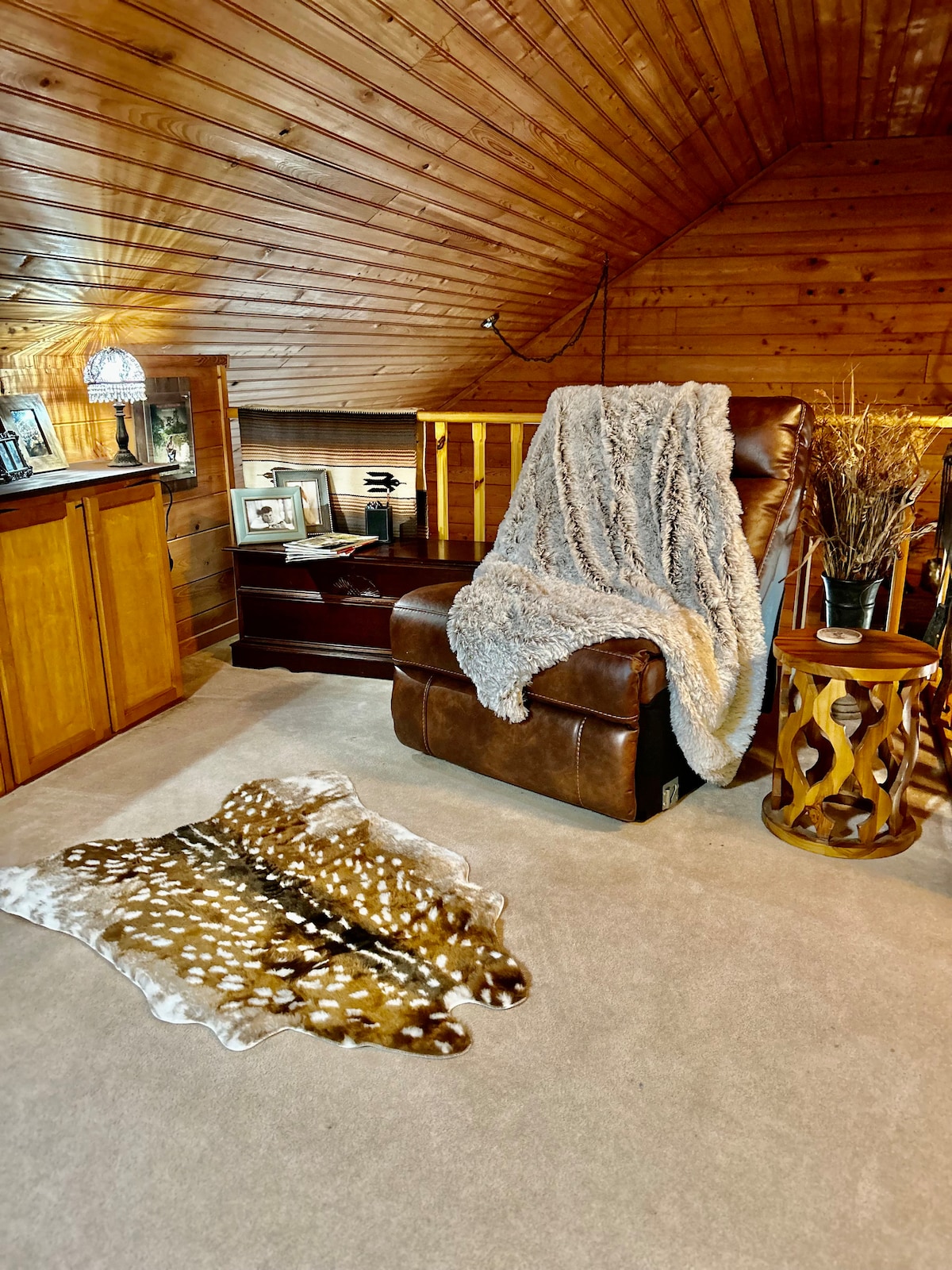 Log Cabin home by the Lake.