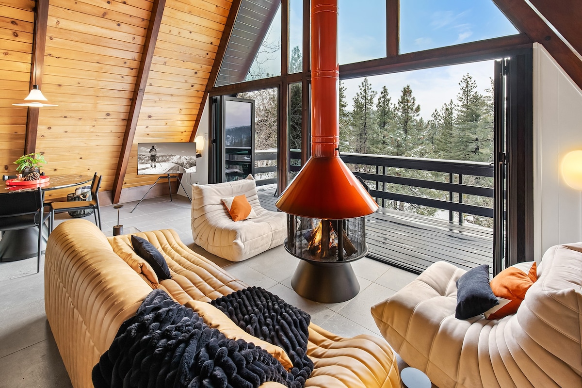 Modern Swiss Chalet | Sweeping Views | Fire Pit