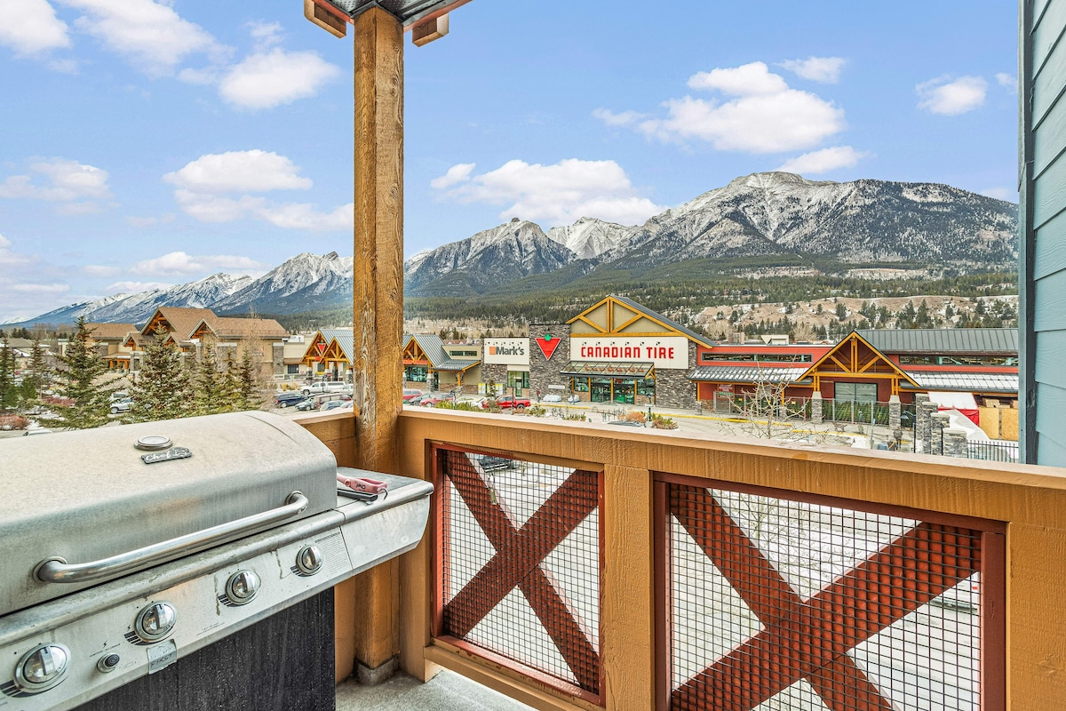 Alpine Bliss | Epic Mountain View | Rooftop HotTub
