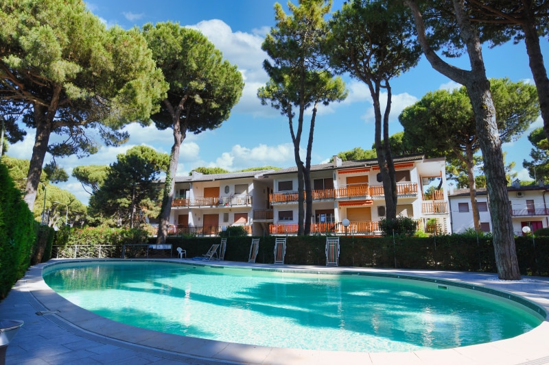 Apartment in Residence and Pool